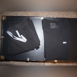 FIGS Black set Yola petite skinny bottoms with Catarina one pocket top